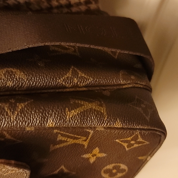 Authentic Louis Vuitton Broadway - Picture 10 of 16
